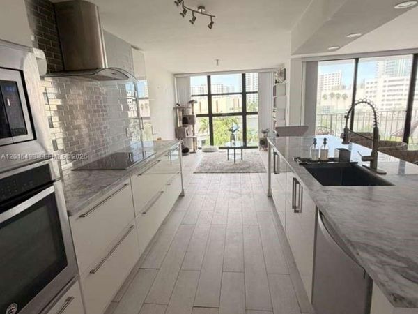 400 Leslie Dr, Unit 508, Hallandale Beach, FL 33009