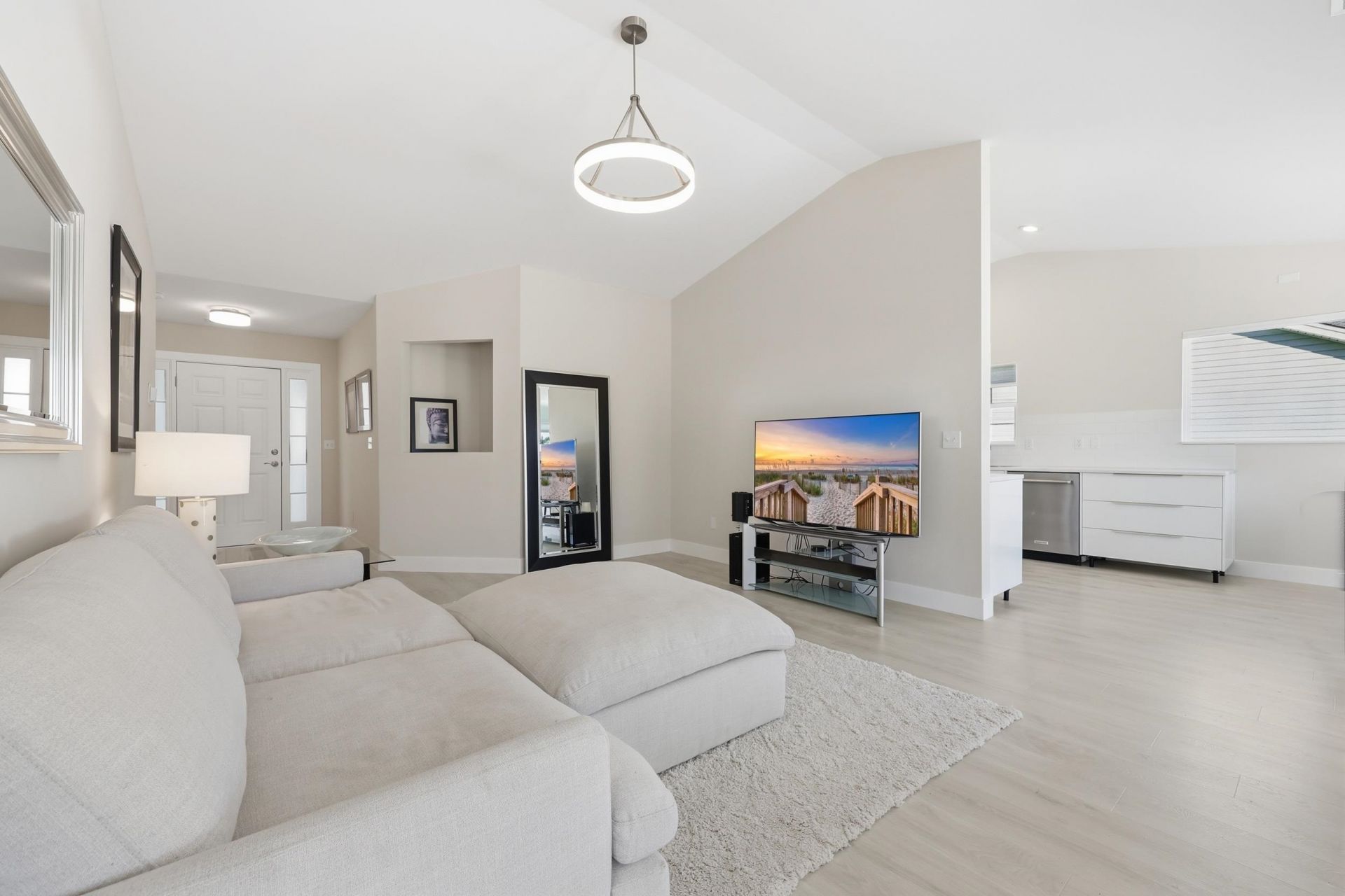110 Marbella Dr. Photo 14