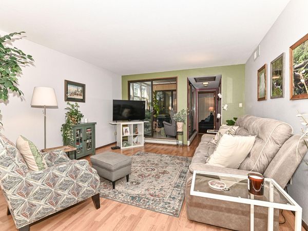 7941 S 68th St, Unit 404, Franklin, WI 53132