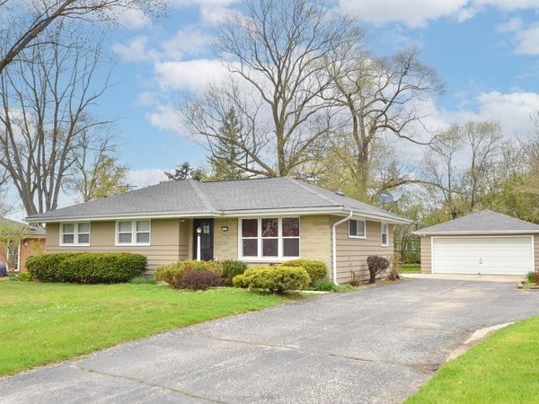5760 W Betty Ln, Brown Deer, WI 53223