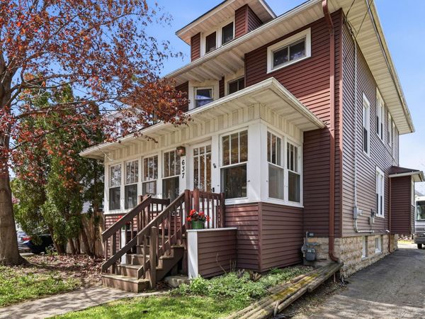637 Bowen St, Oshkosh, WI 54901