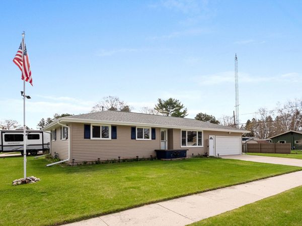 4217 Lowell St, Two Rivers, WI 54241