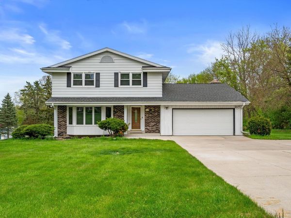 W256N5754 North Hill Dr, Lisbon, WI 53089