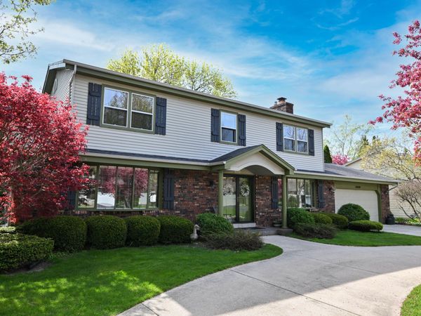 3459 Oak Tree Ln, Elmwood Park, WI 53405