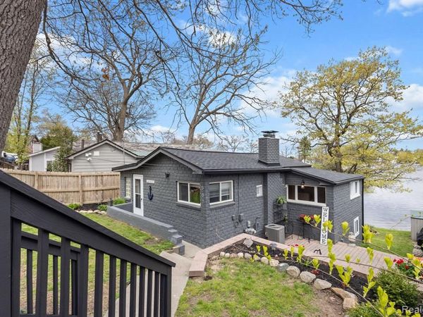 567 Bellevue Avenue, Lake Orion Vlg, MI 48362