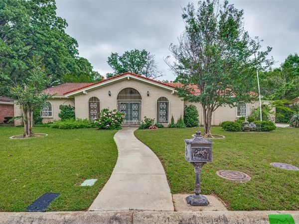 849 Wheelwood Drive , Hurst, TX 76053