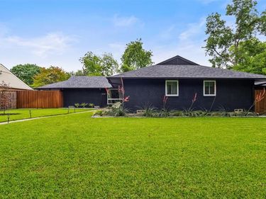 10438 Lippitt Avenue, Dallas, TX 75218