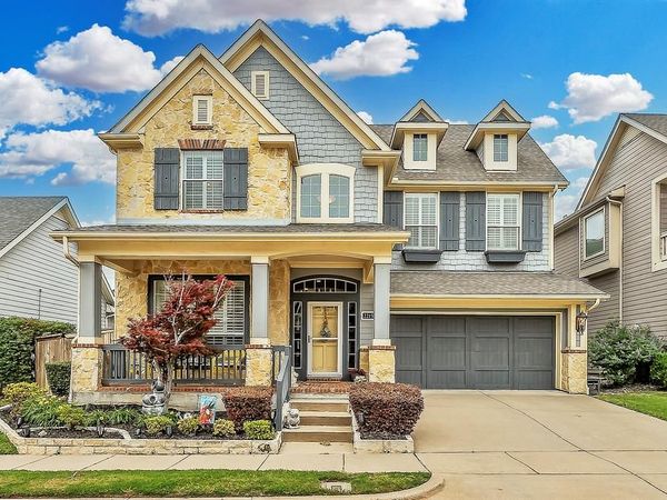 2215 Red Hawk Lane, Euless, TX 76039