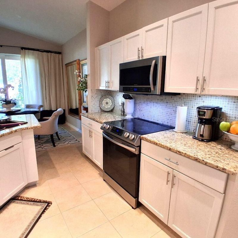 6642 41st Street Circle E, Sarasota, FL 34243 Photo