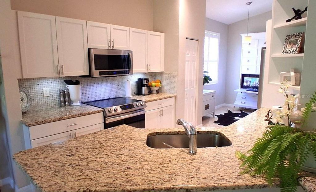 6642 41st Street Circle E, Sarasota, FL 34243 Photo