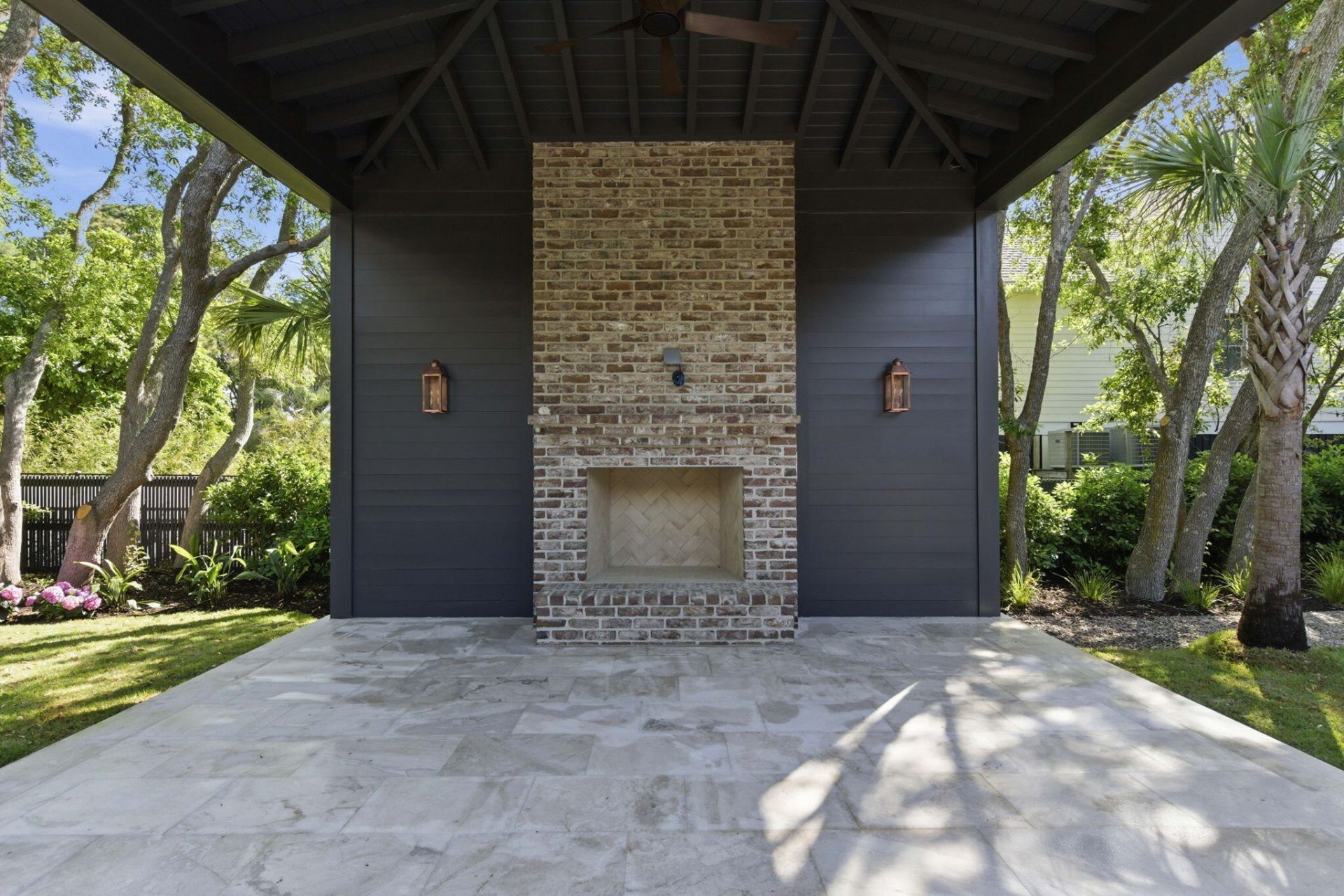 2814 Brooks Street Photo 44