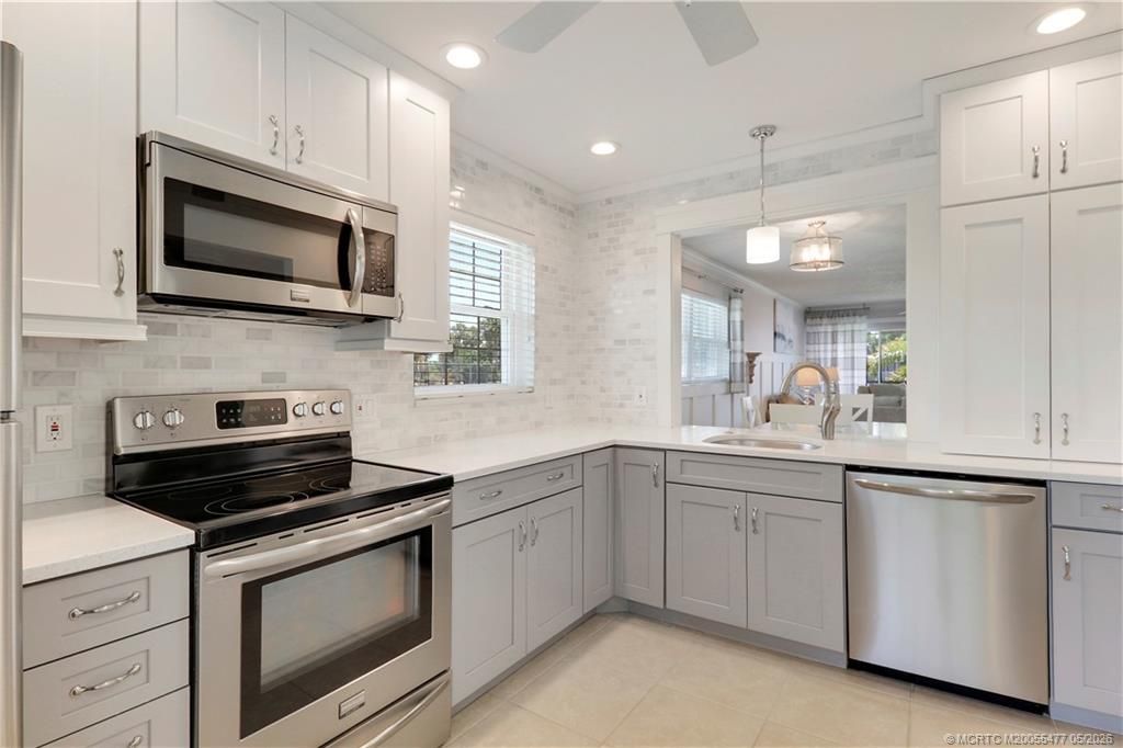 1852 SW Palm City Road, Unit 201, Stuart, FL 34994 Photo