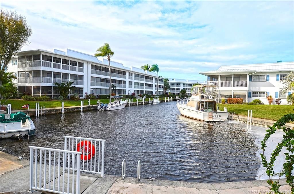 1852 SW Palm City Road, Unit 201, Stuart, FL 34994 Photo