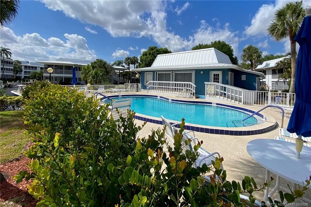 1852 SW Palm City Road, Unit 201, Stuart, FL 34994 Photo