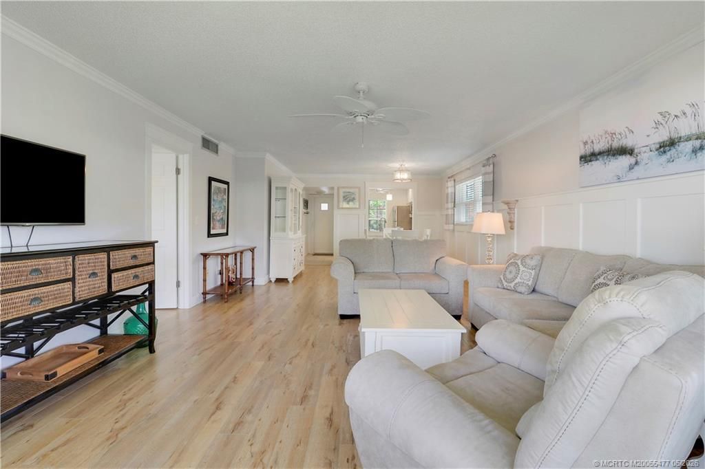 1852 SW Palm City Road, Unit 201, Stuart, FL 34994 Photo