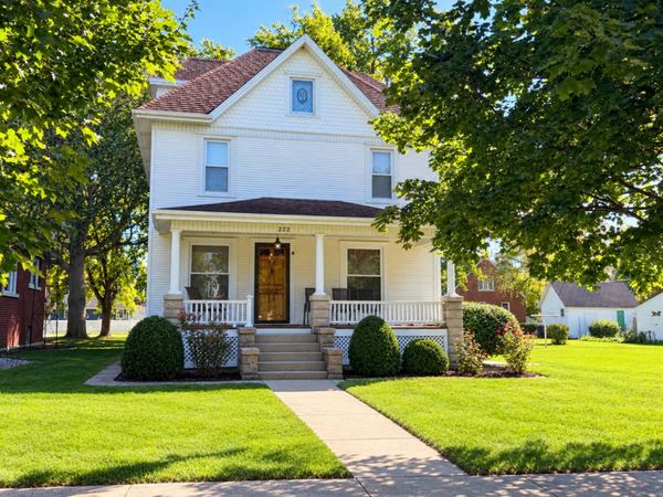 222 N Maple Street, Herscher, IL 60941