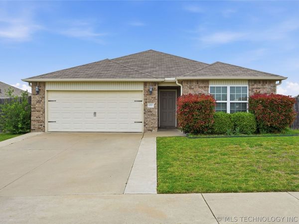 6081 E 148th Street S, Bixby, OK 74008