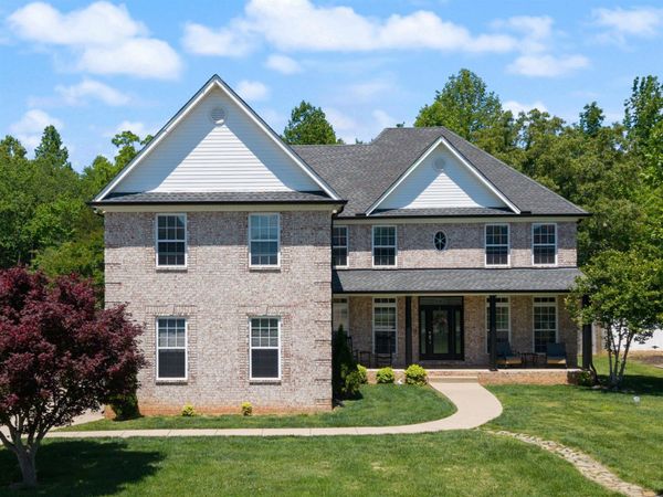 1135 Kacie Dr , Pleasant View, TN 37146