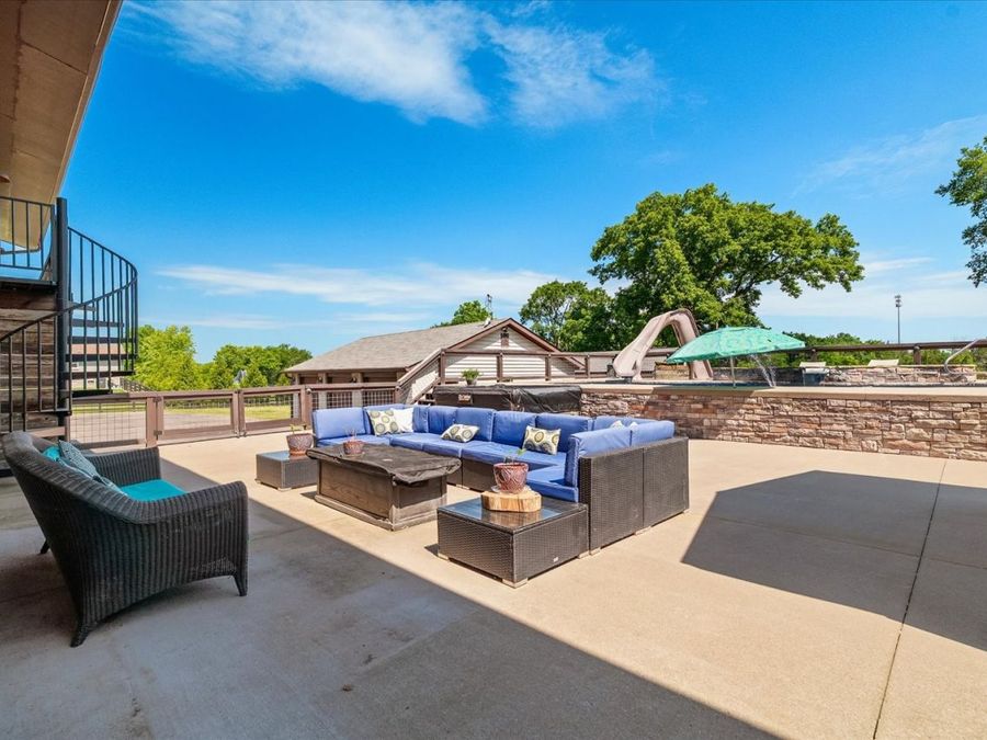 Property Image 61