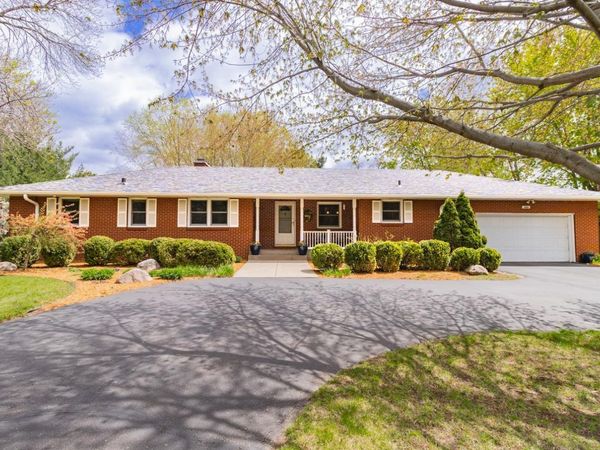 1940 Wachtler Avenue, Mendota Heights, MN 55118