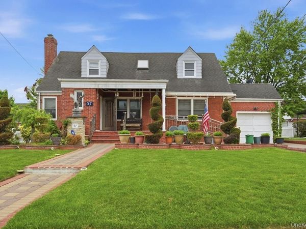 57 Bradford Road , Valley Stream, NY 11580