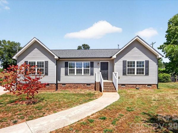 1511 Abbey Court , Belmont, NC 28012
