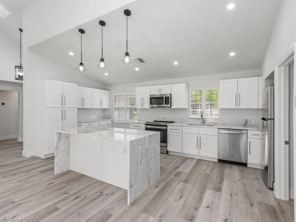 1131 Crayton Rd , Naples, FL 34102 Photo