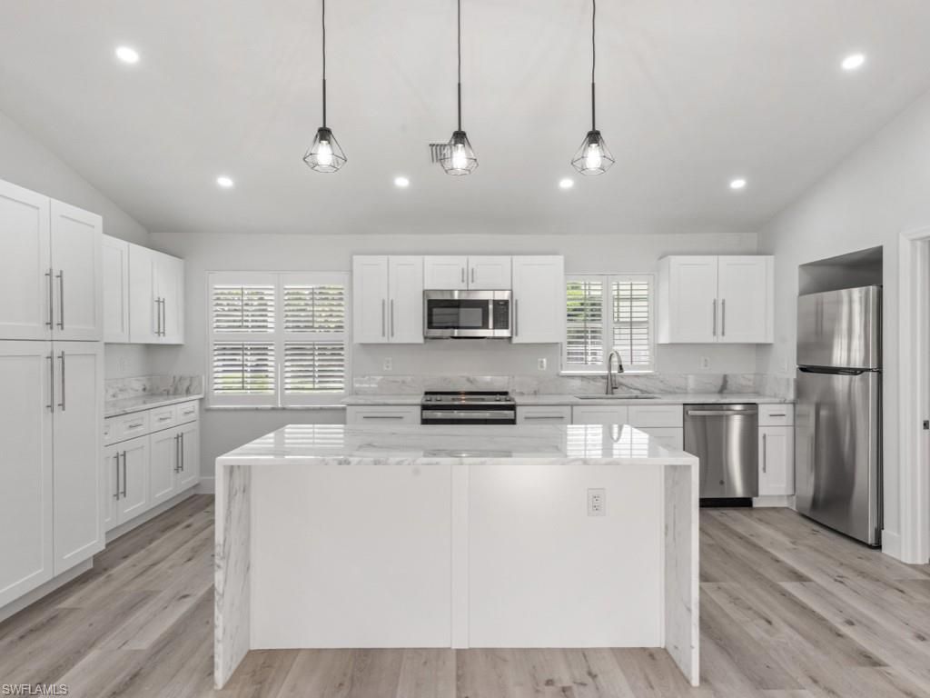 1131 Crayton Rd , Naples, FL 34102 Photo