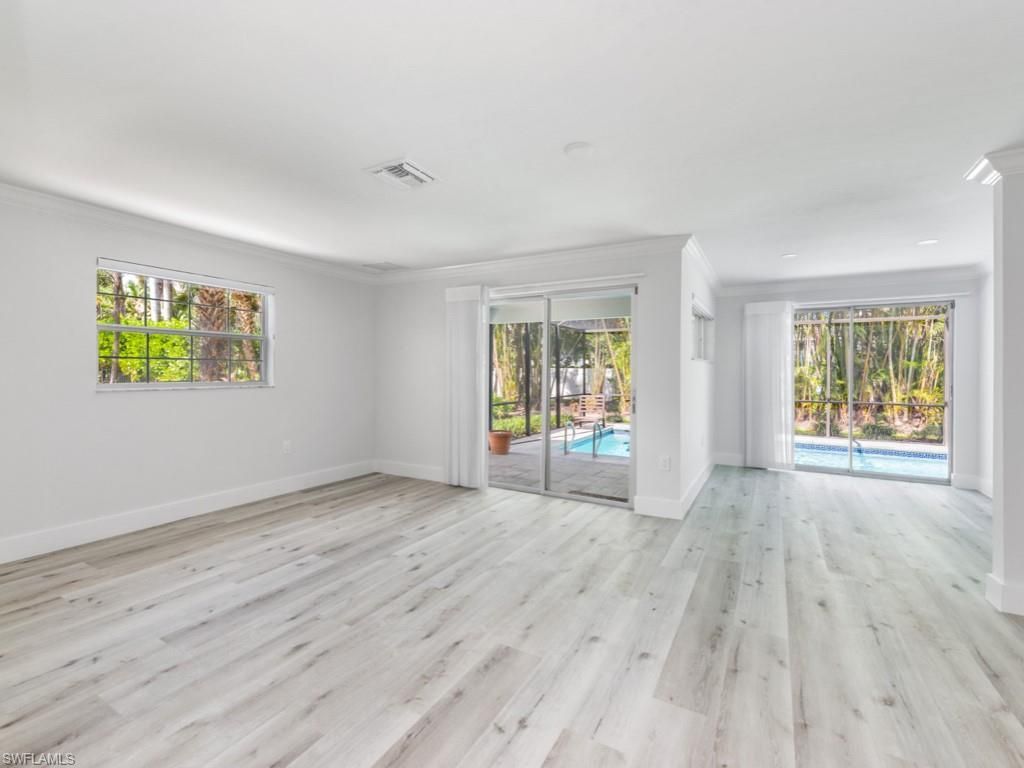1131 Crayton Rd , Naples, FL 34102 Photo
