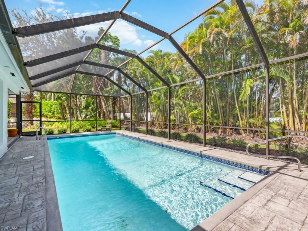1131 Crayton Rd , Naples, FL 34102 Photo
