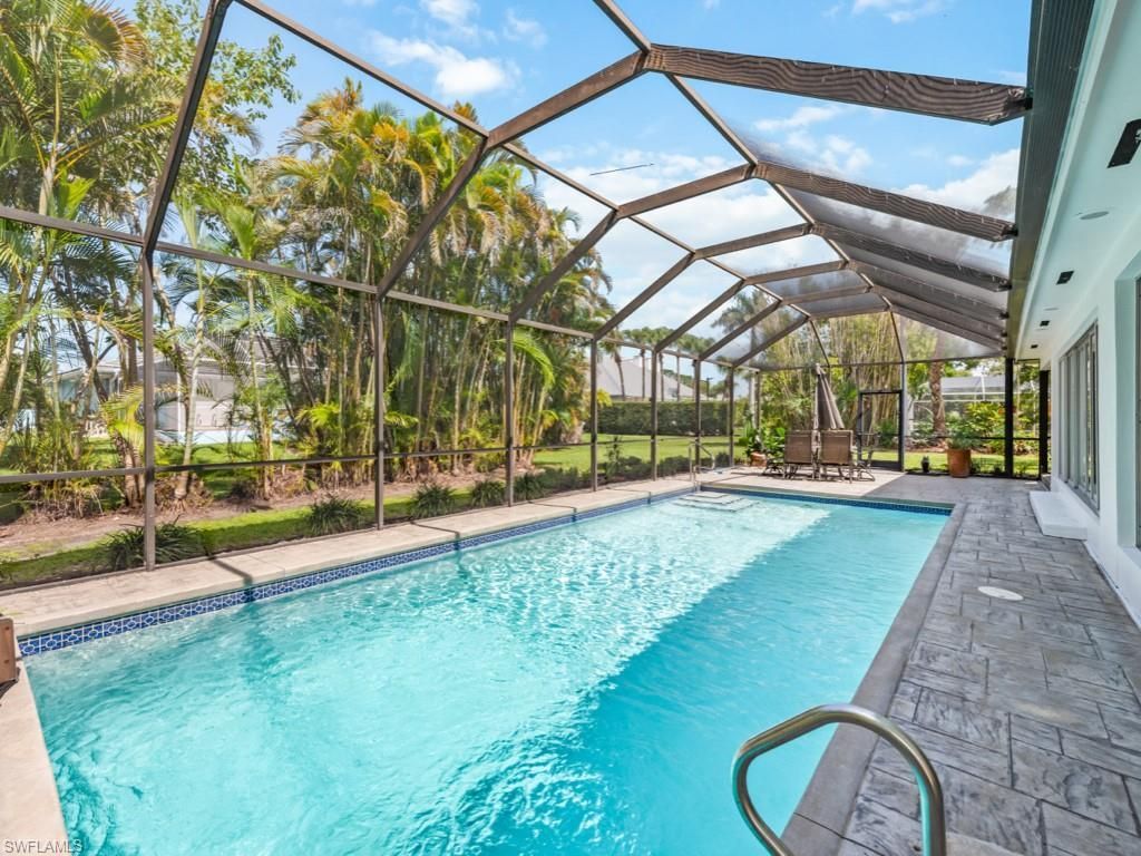 1131 Crayton Rd , Naples, FL 34102 Photo