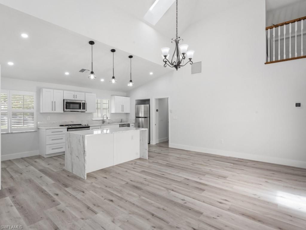 1131 Crayton Rd , Naples, FL 34102 Photo