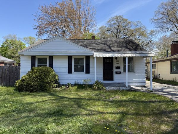 1060 Green Street, Muskegon, MI 49442