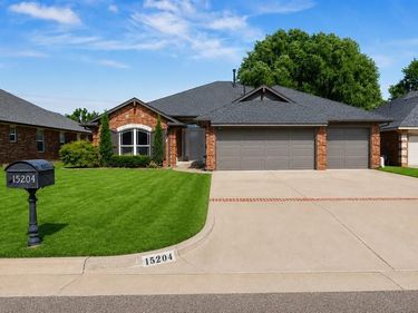 15204 Blue Jay Drive, Edmond, OK 73013