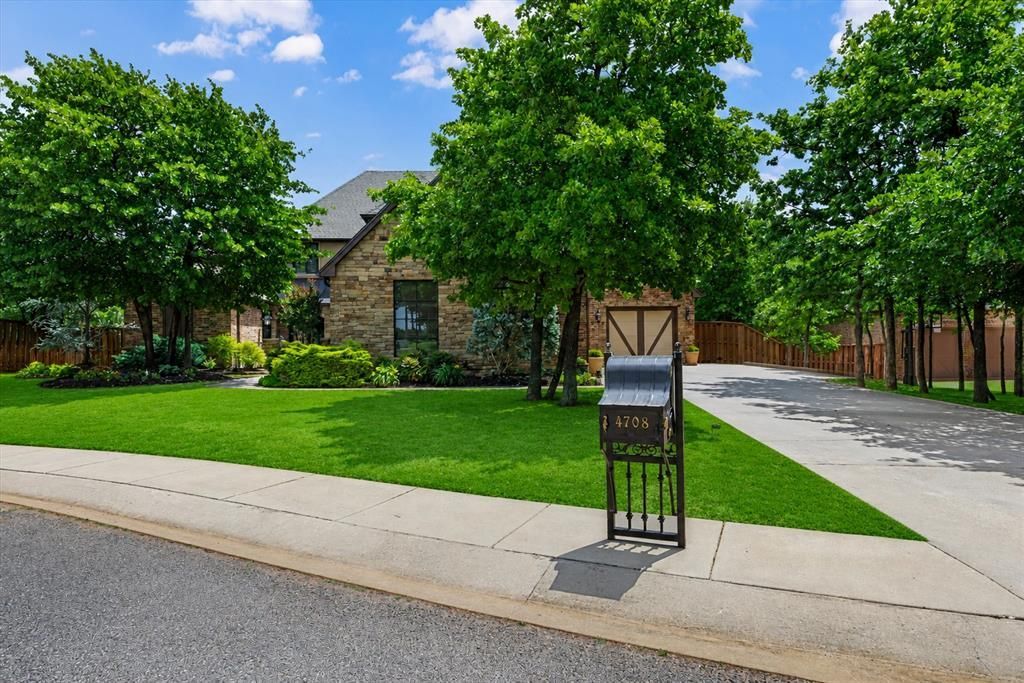 4708 Iron Horse Pass, Edmond, OK 73034 Main Photo