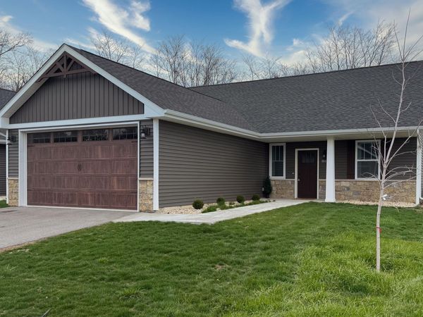 3460 N Bell School Road, ROCKFORD, IL 61114
