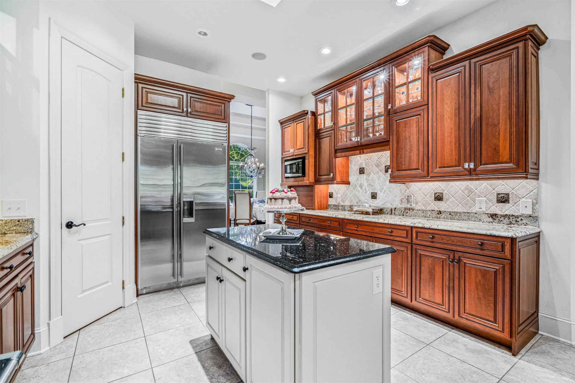 4488 Richmond Hill Dr. Photo 10