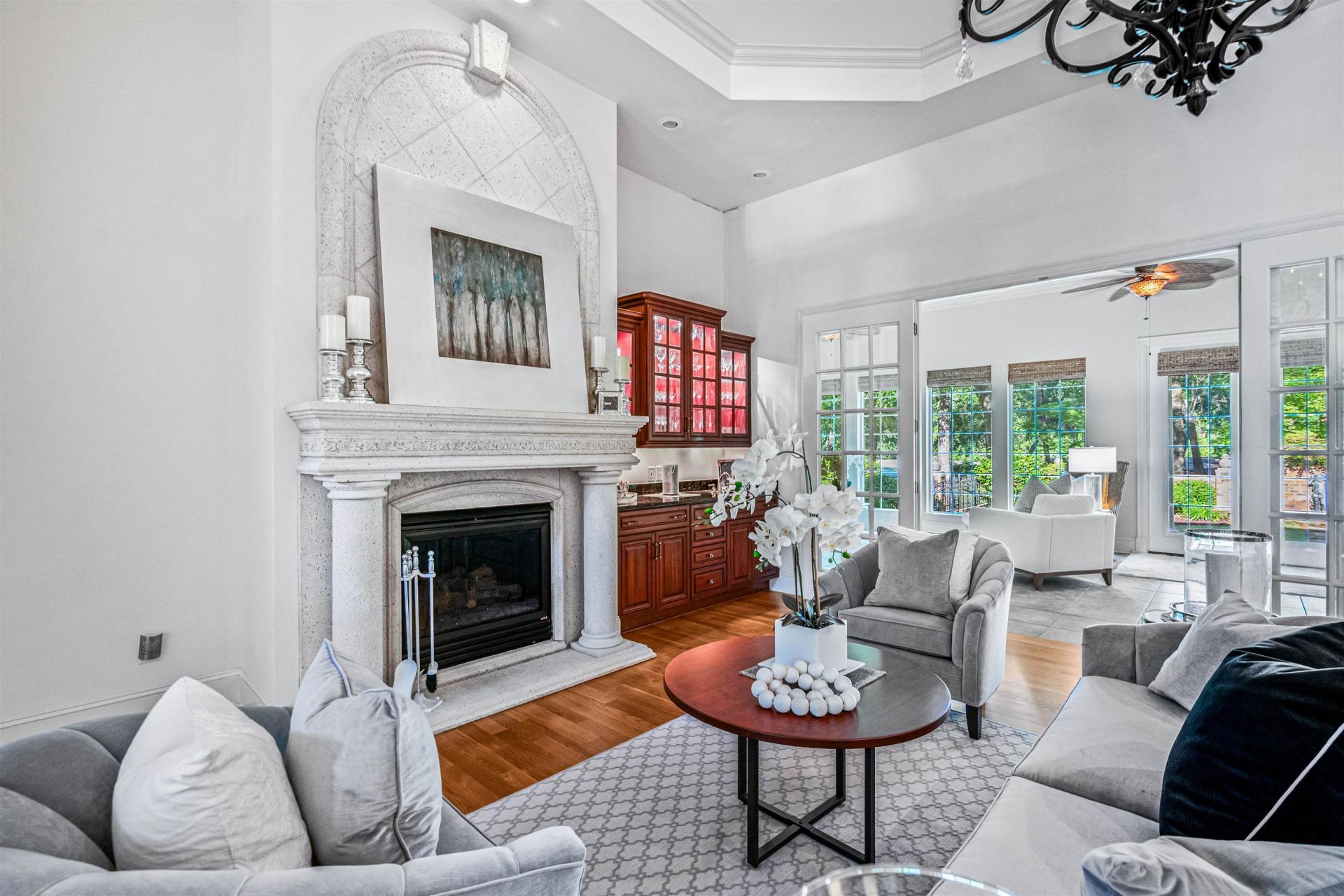 4488 Richmond Hill Dr. Photo 6