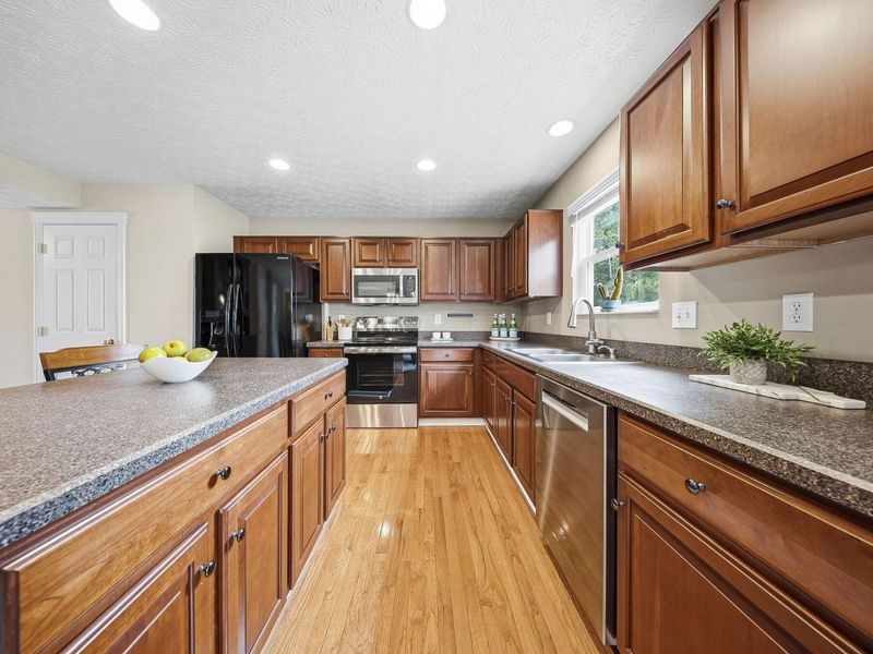 4503 Crooked Cedar Drive , New Albany, OH 43054 Photo 4