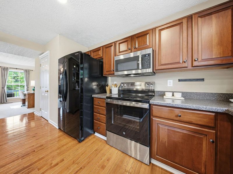 4503 Crooked Cedar Drive , New Albany, OH 43054 Photo 5