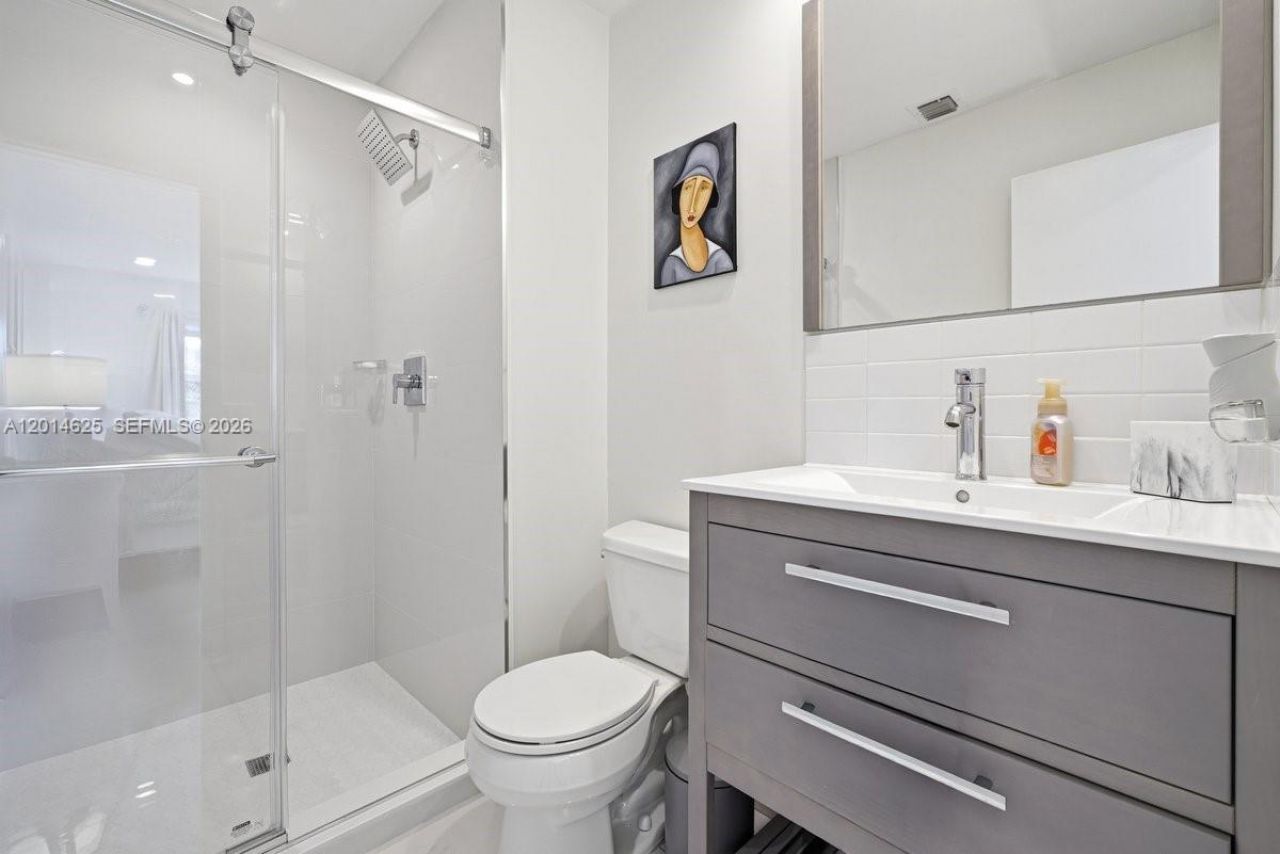 1501 S Ocean Blvd , Unit 307, Lauderdale by the Sea, FL 33062 Photo