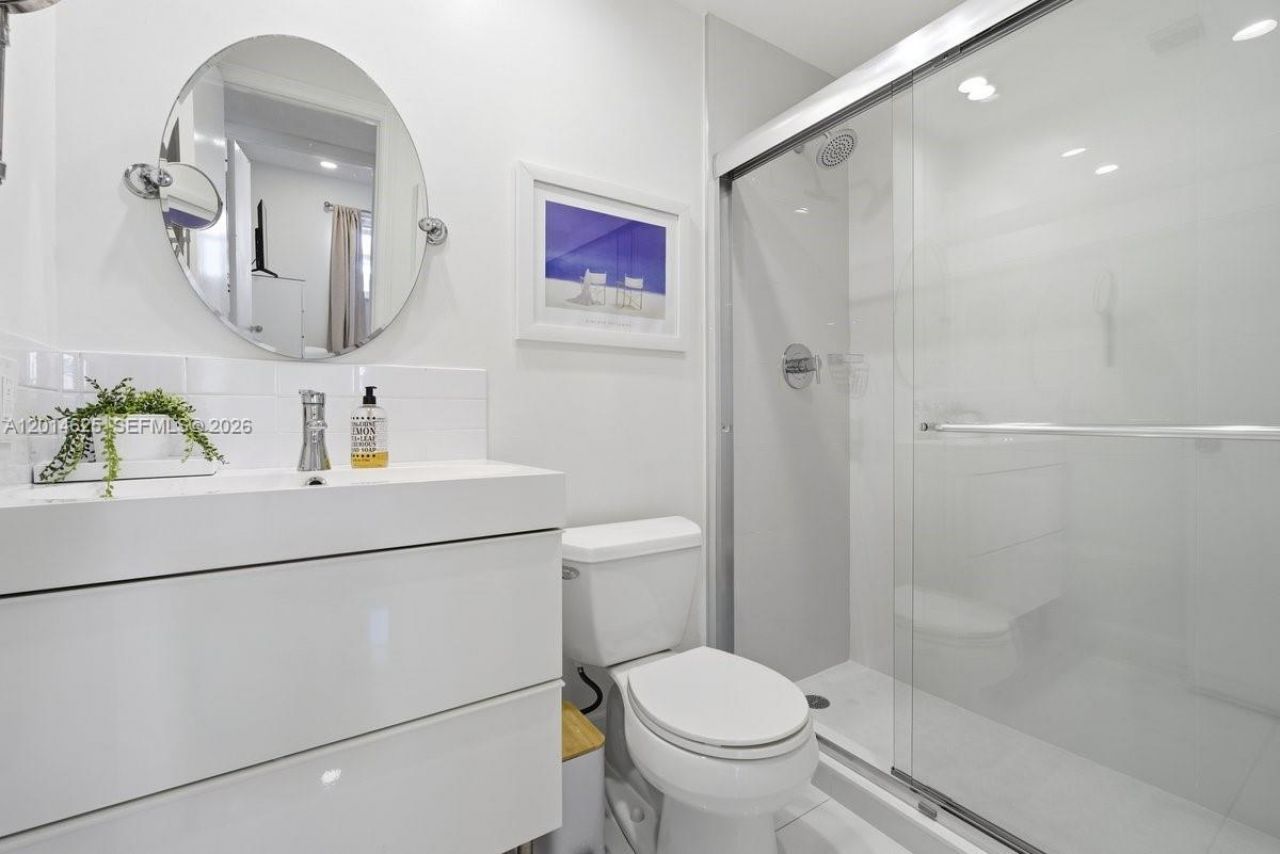 1501 S Ocean Blvd , Unit 307, Lauderdale by the Sea, FL 33062 Photo