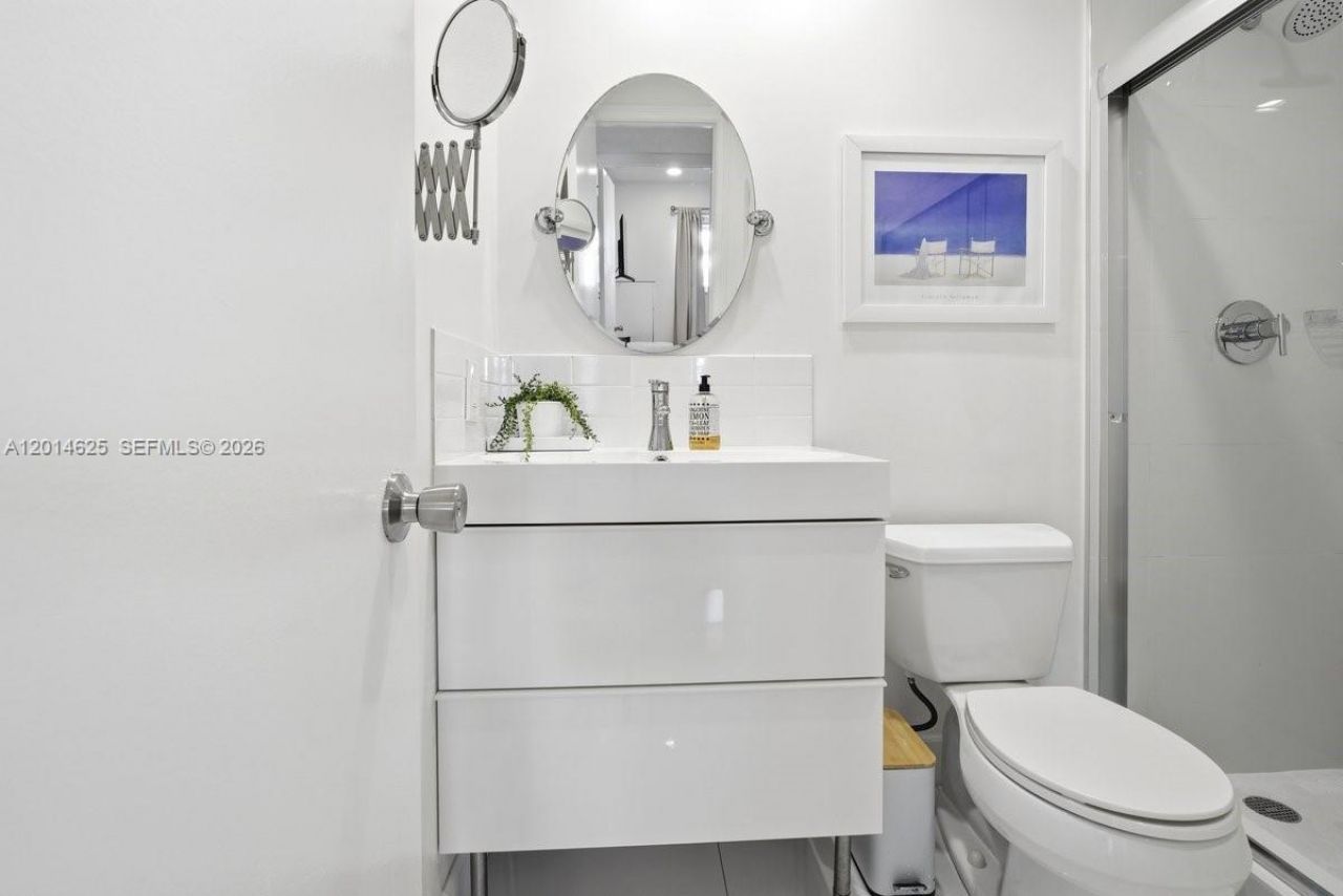 1501 S Ocean Blvd , Unit 307, Lauderdale by the Sea, FL 33062 Photo