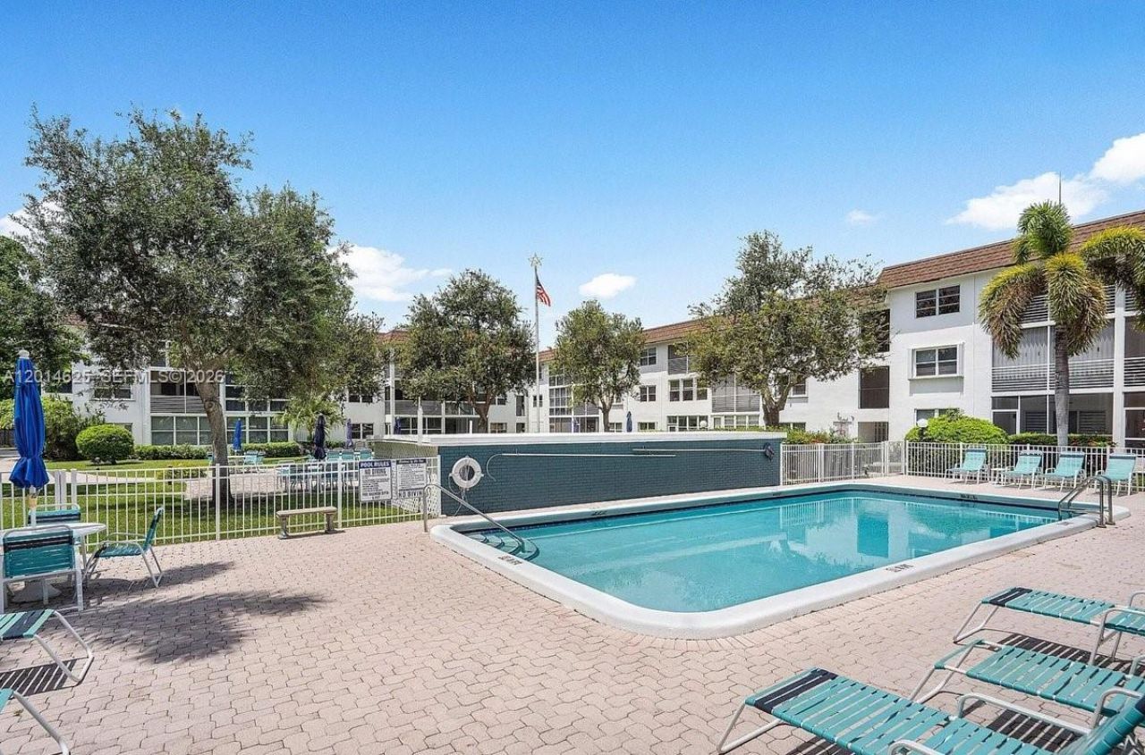 1501 S Ocean Blvd , Unit 307, Lauderdale by the Sea, FL 33062 Photo