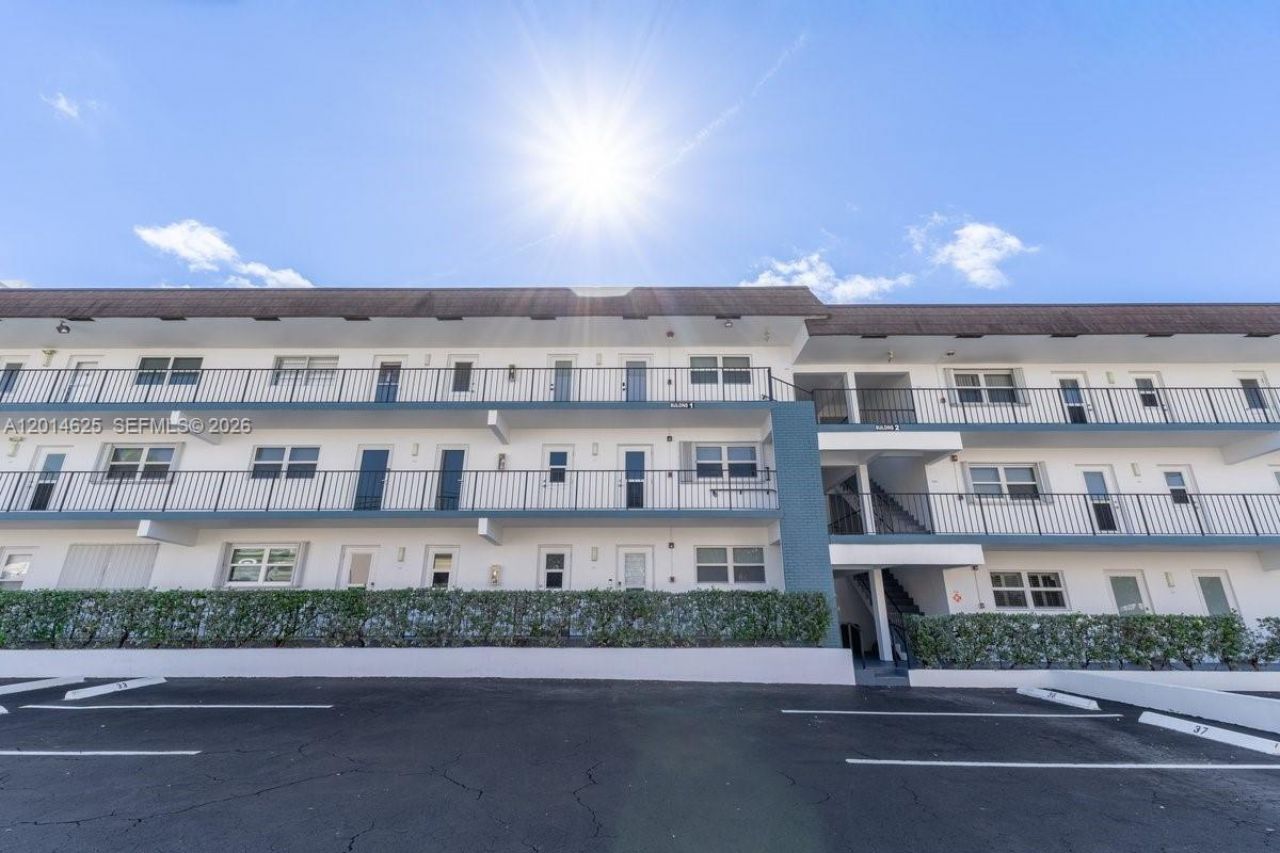 1501 S Ocean Blvd , Unit 307, Lauderdale by the Sea, FL 33062 Photo