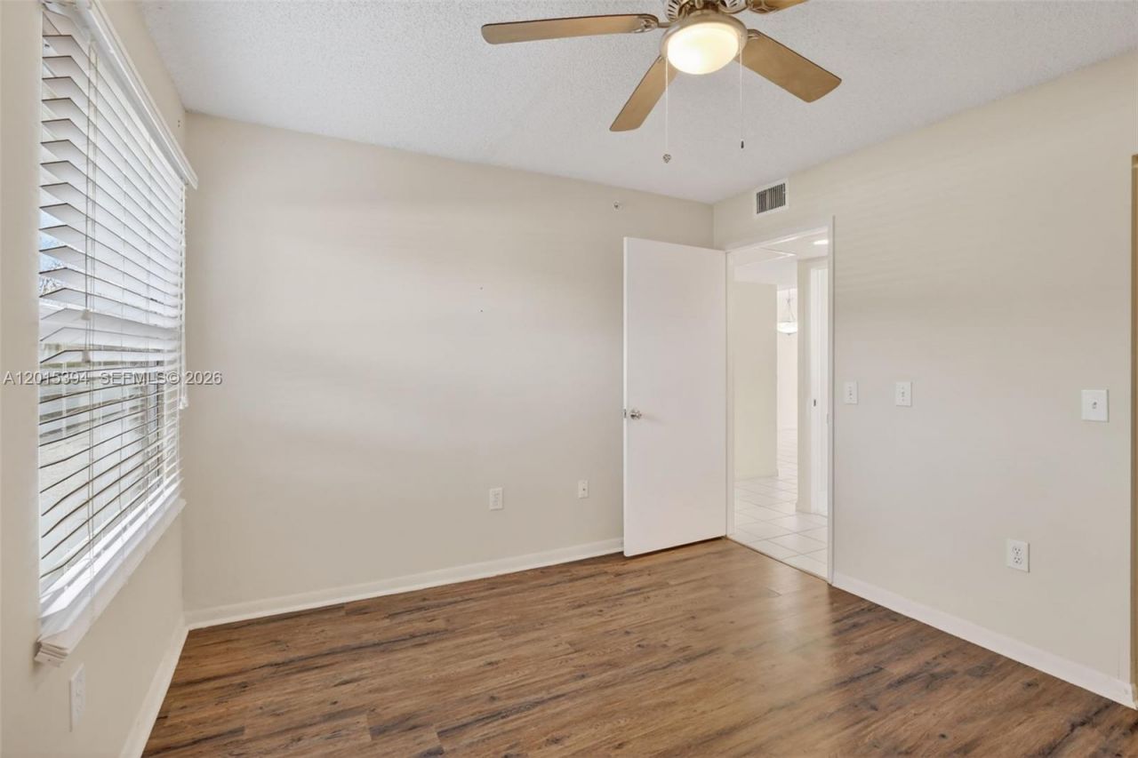700 SW 137th Ave , Unit 110H, Pembroke Pines, FL 33027 Photo