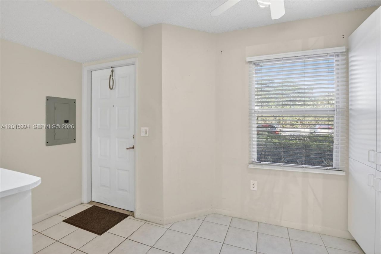 700 SW 137th Ave , Unit 110H, Pembroke Pines, FL 33027 Photo
