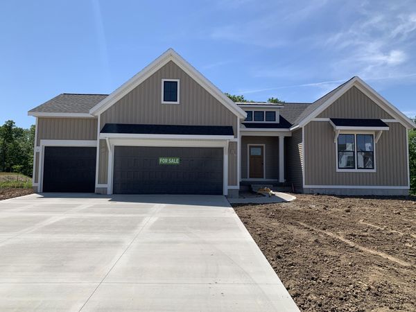 6612 Inwood Ridge Drive NE, Rockford, MI 49341