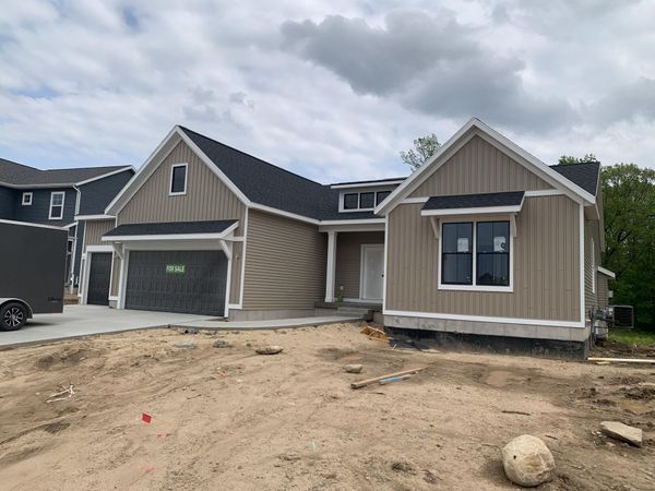 6612 Inwood Ridge Drive NE, Rockford, MI 49341