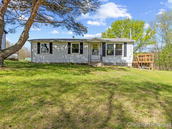 763 N Grow Road NW, Stanton, MI 48888